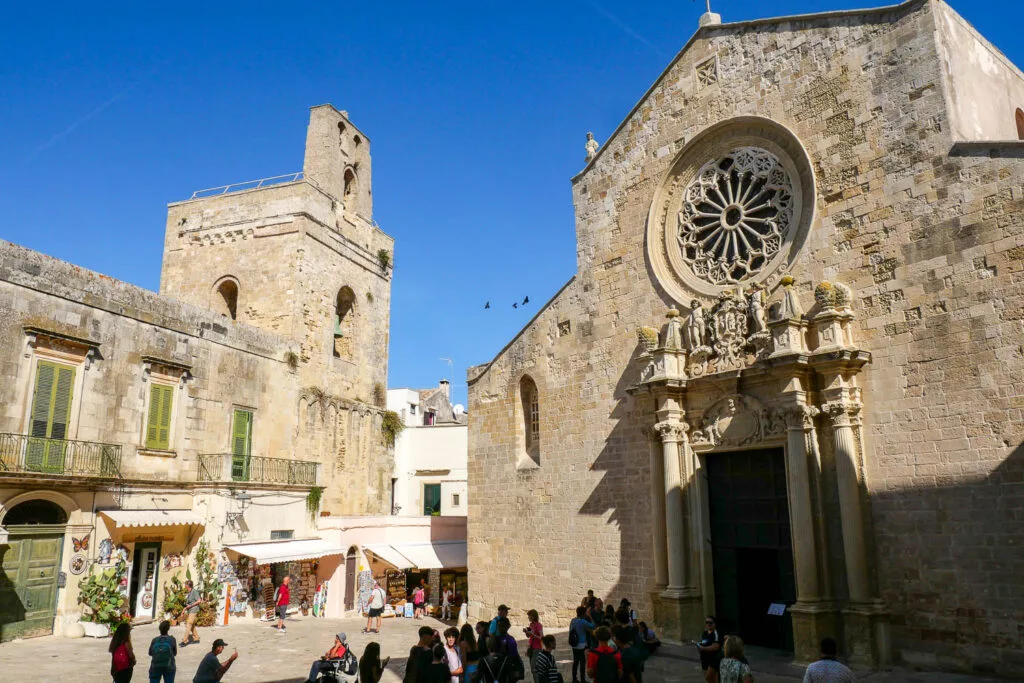 Otranto vieille ville cité médiévale Italie