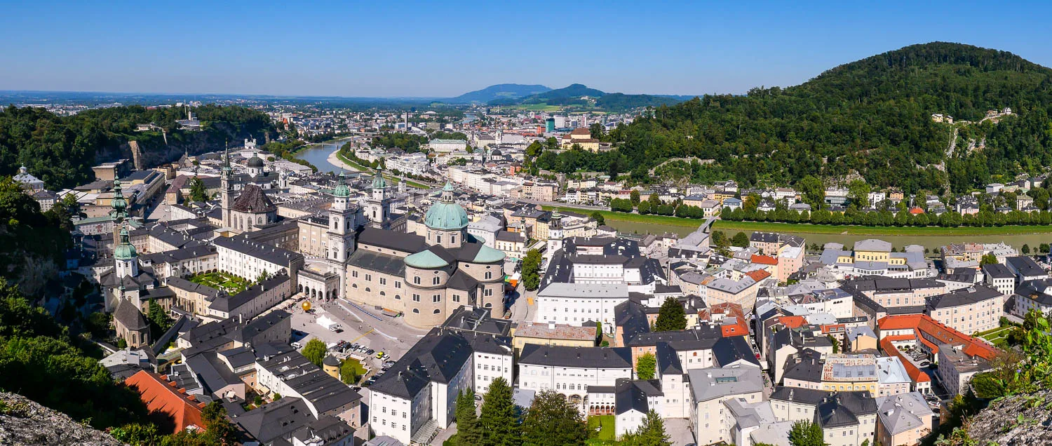 vue panoramique Salzbourg depuis la forteresse Autriche