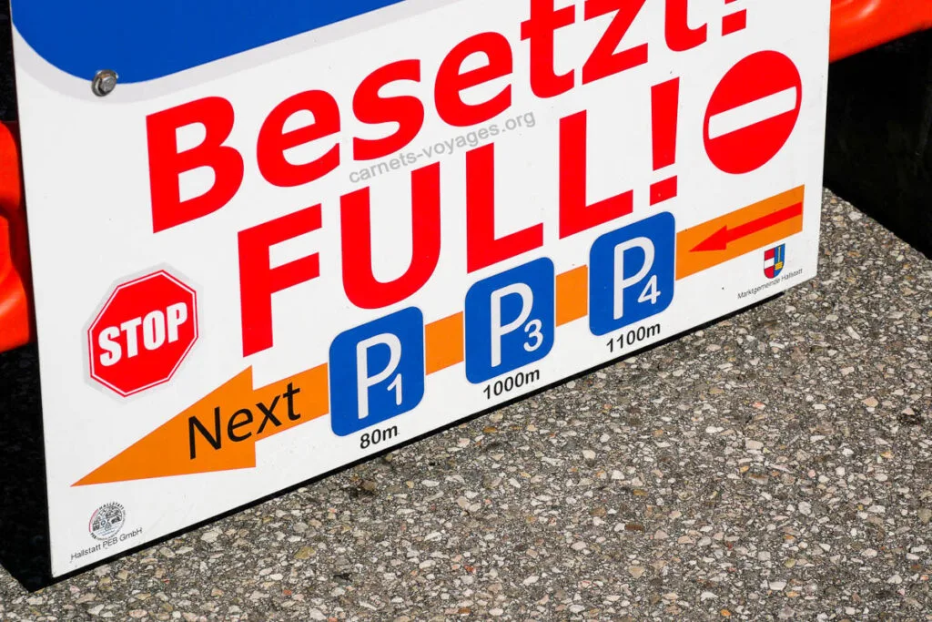 panneau parkings Hallstatt Autriche