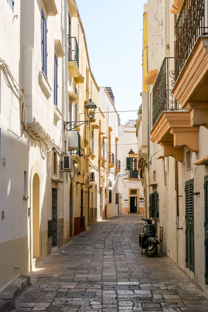 Best things to do in Gallipoli Italy old town