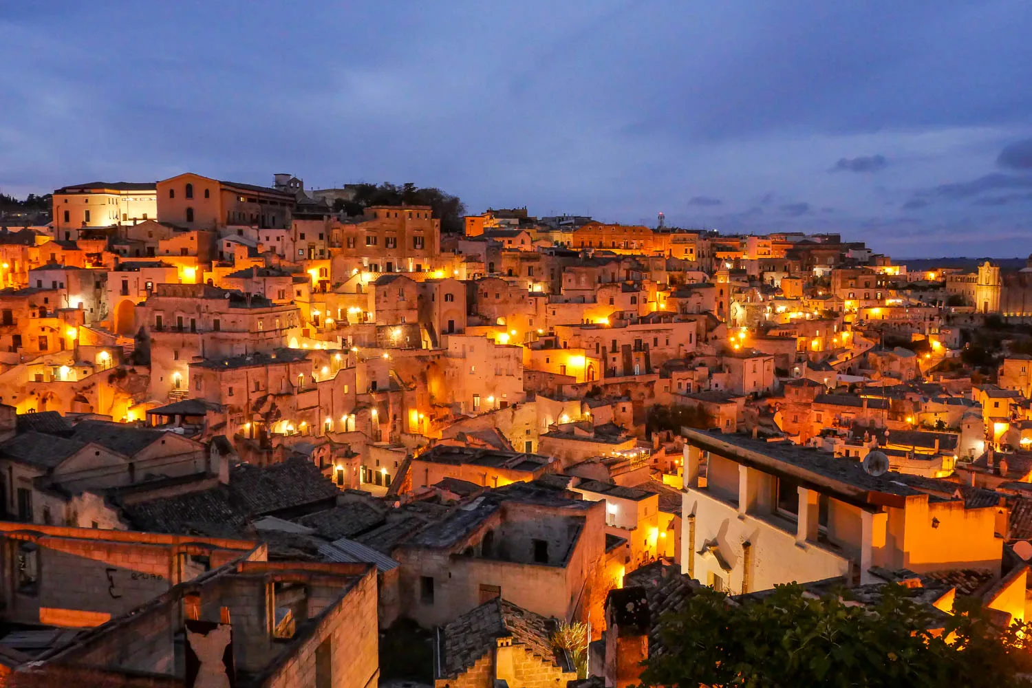 Photo Matera at night Italy