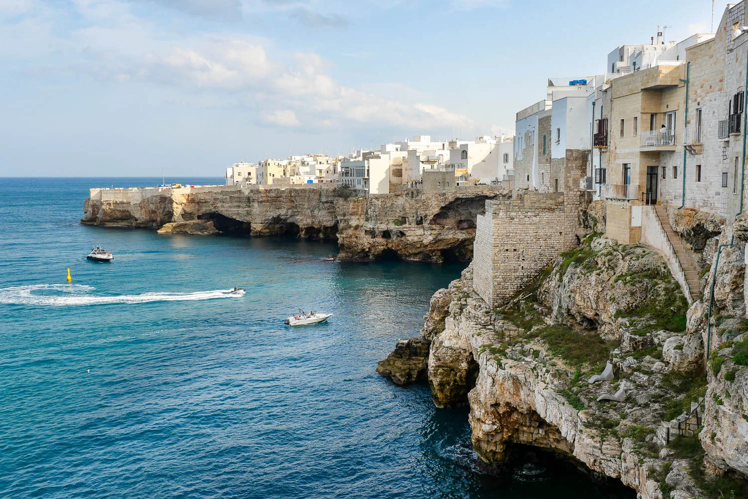 Point de vue Grotta dell'Arcivescovado balcon belvédère Polignano a Mare Italie
