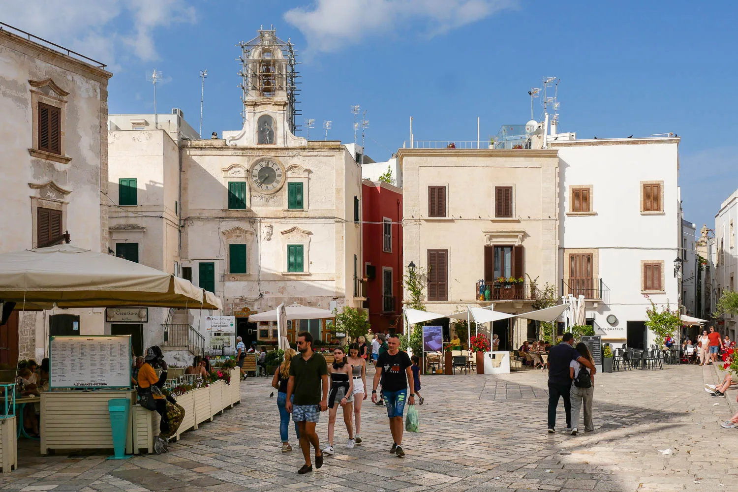 Piazza Vittorio Emanuele II Polignano a Mare Pouilles Italie