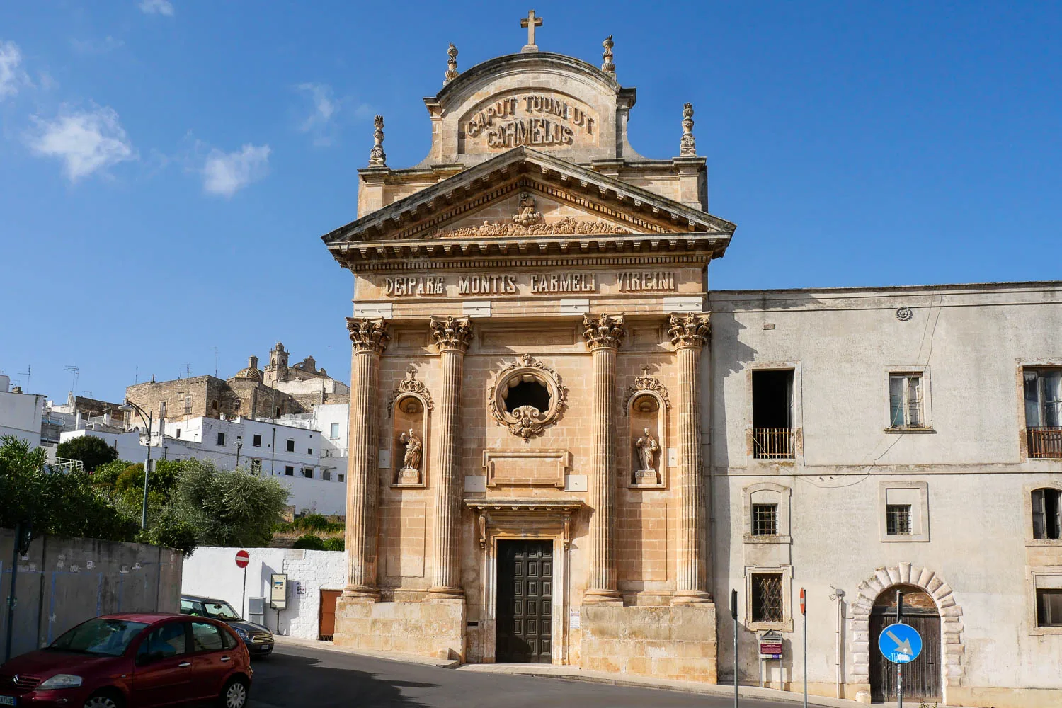 Ostuni église chiesa del Carmine Italie