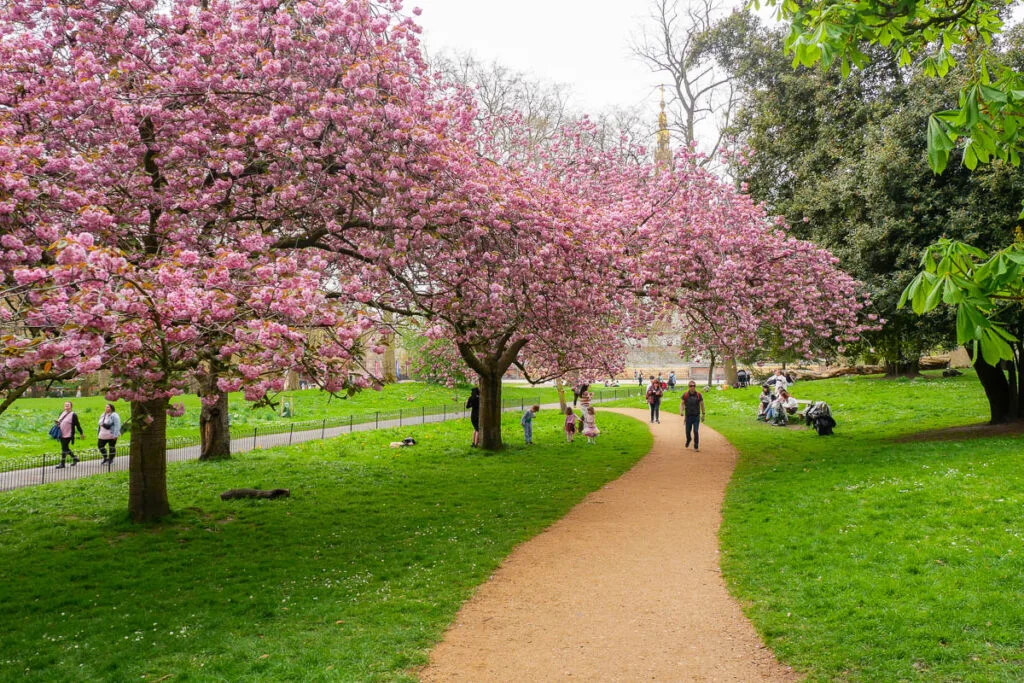 Hyde Park jardins Kensington Gardens Londres Angleterre