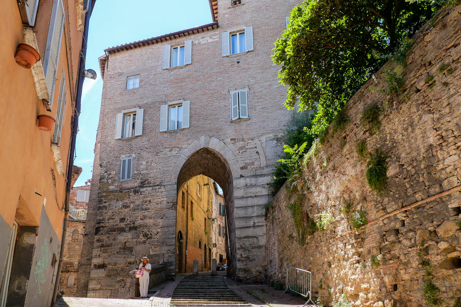 Arco dei Gigli visiter Pérouse Italie