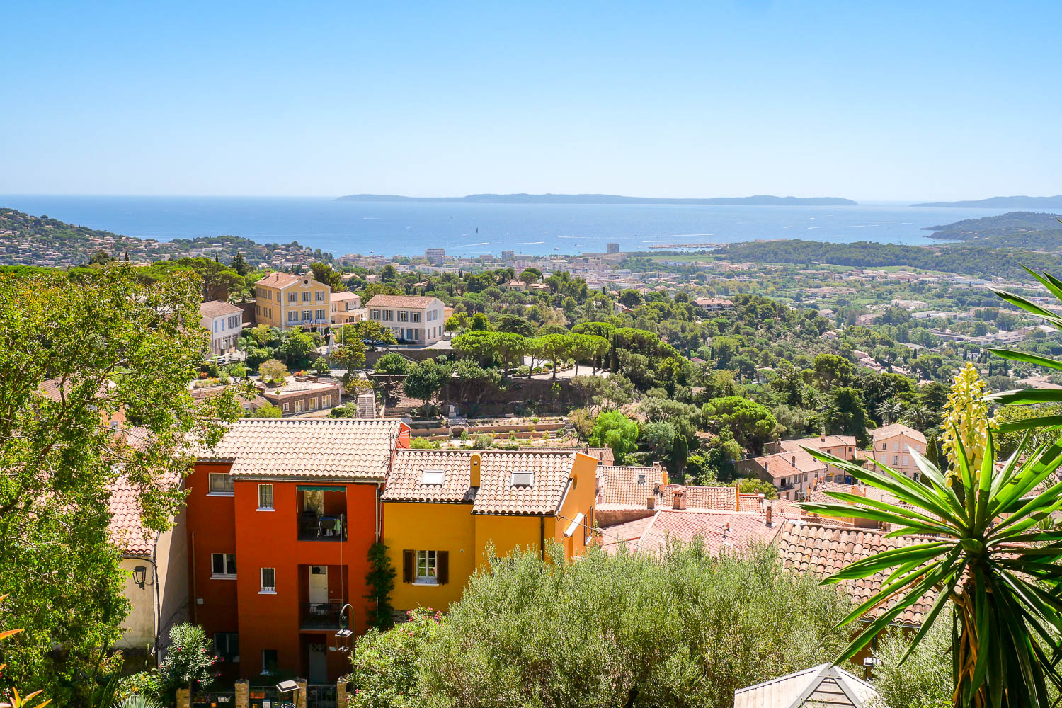 Vue panoramique depuis le château de Bormes les Mimosas